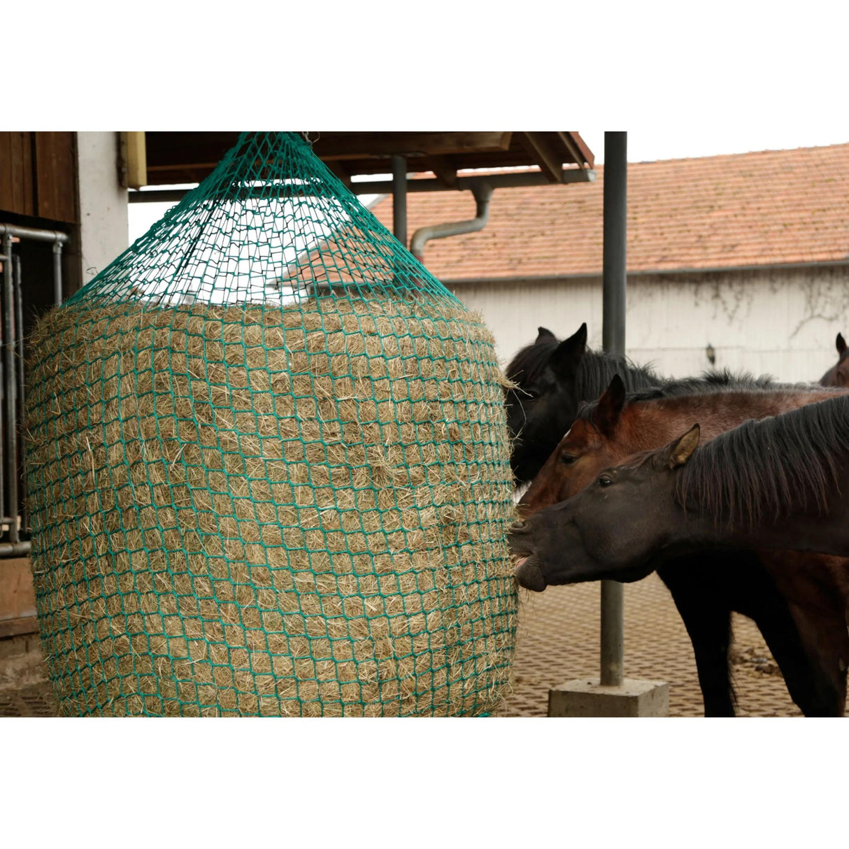 Heinäverkko Pyöröpaalille Hay Net for Round Bales Hangable
