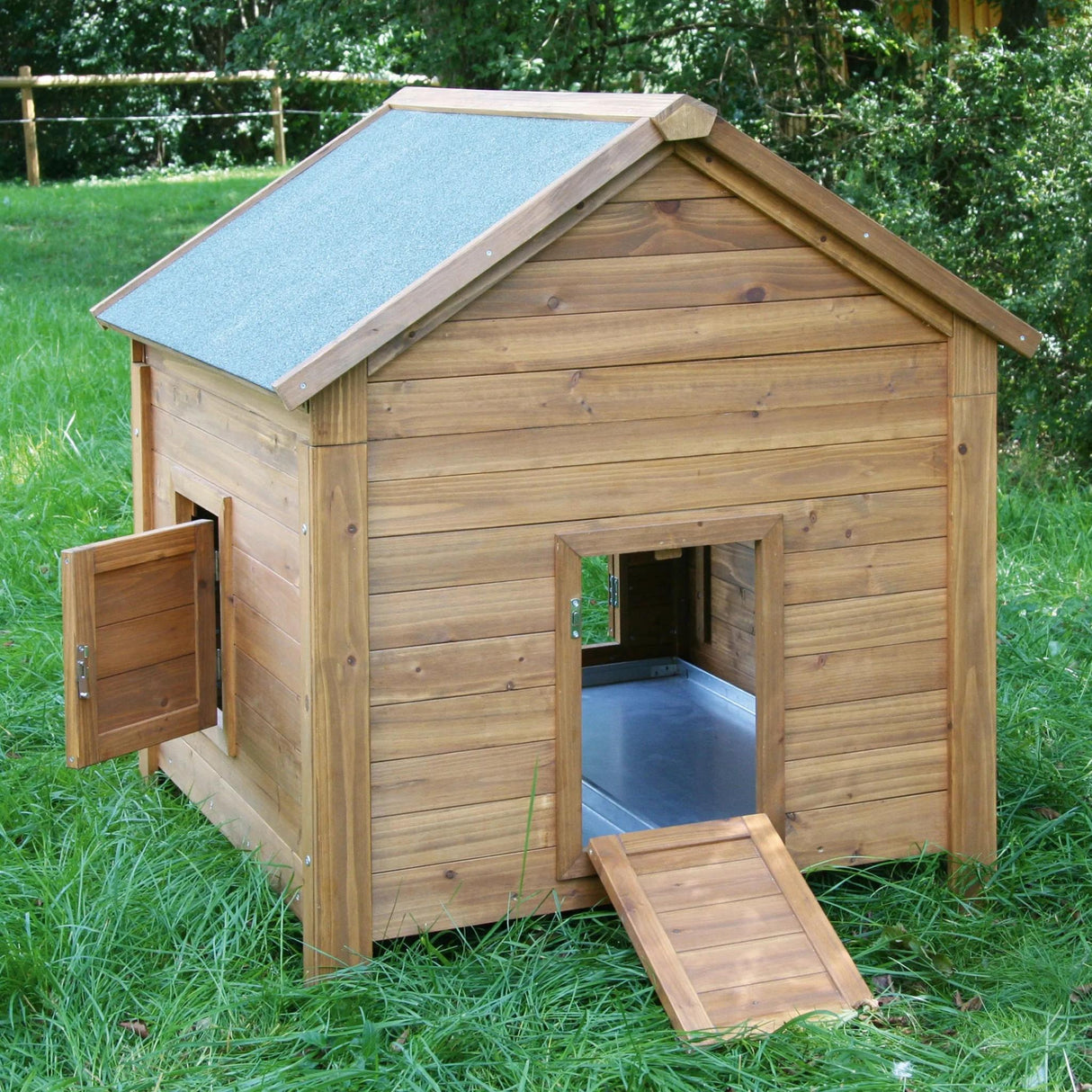 Kana- ja Kanitalo Hens
