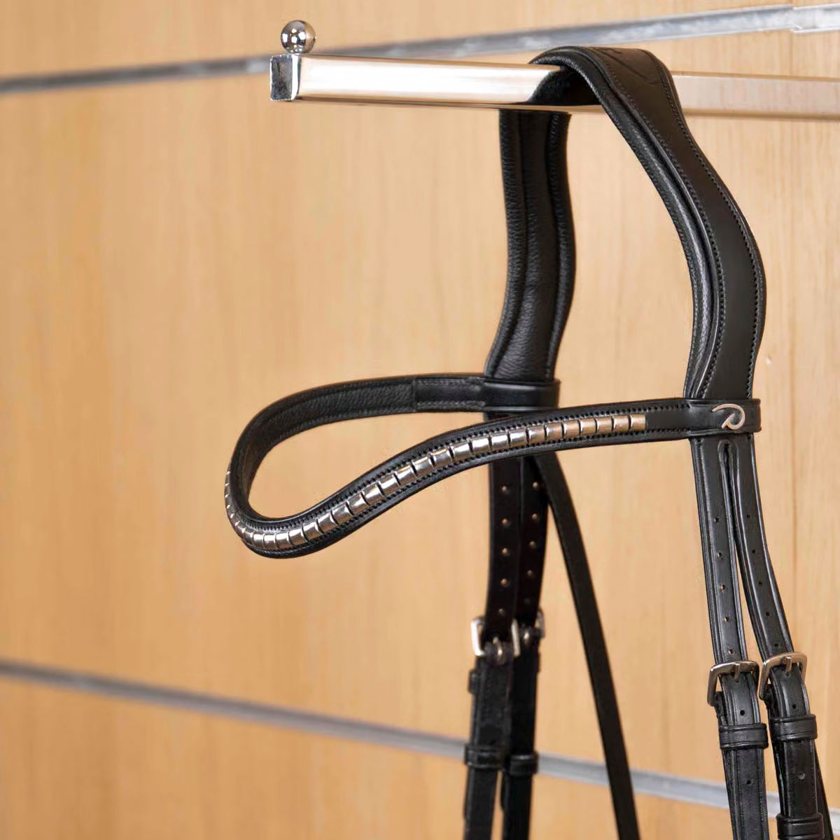 Browband V-Shaped Clincher Silver NE/US Collections